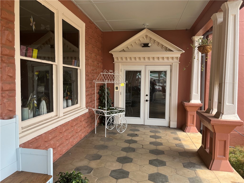 112 W Main Street 101