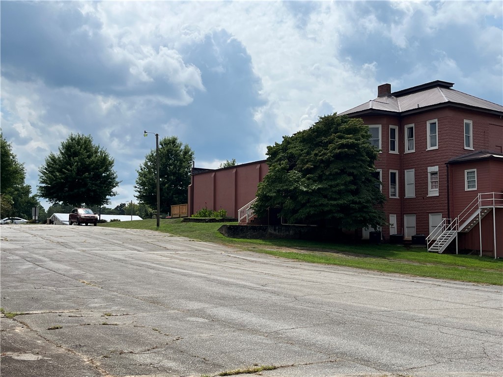 112 W Main Street 101