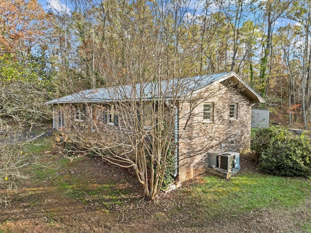 215 Shannon Forest Drive