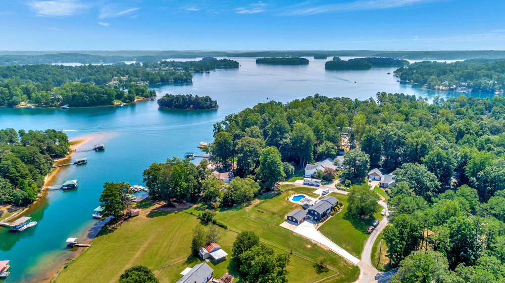 221 Lakeside Drive
