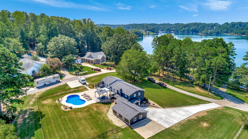 221 Lakeside Drive