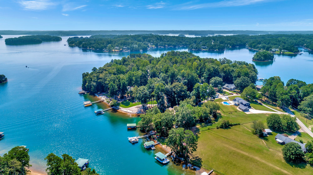 221 Lakeside Drive