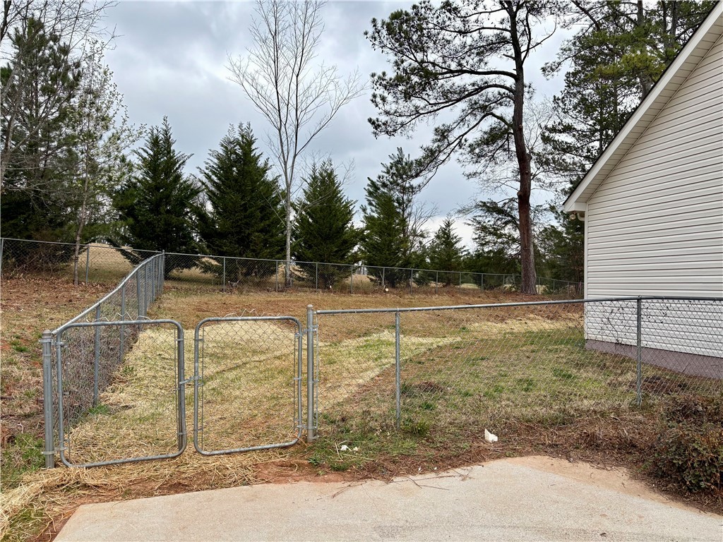 852 Perkins Creek Road