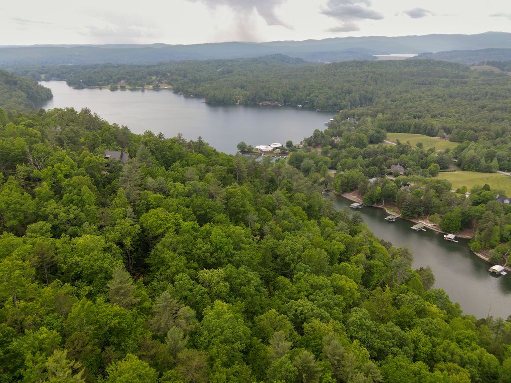 260 Eastatoe Parkway