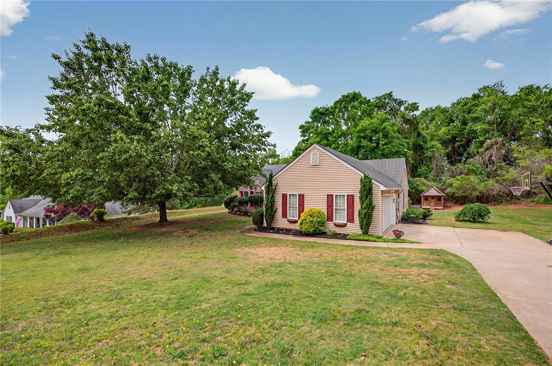 106 Tall Willow Drive