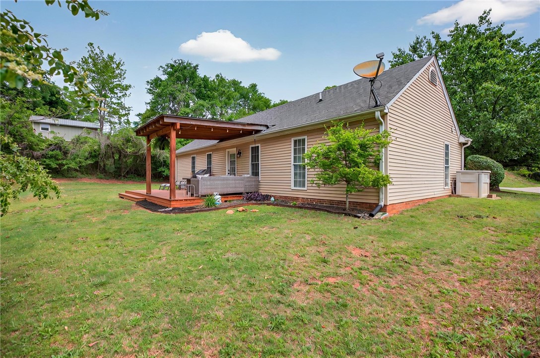 106 Tall Willow Drive