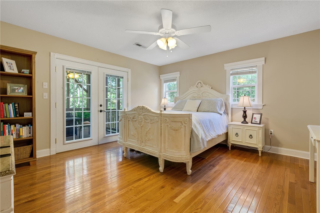 6001 N Mt Vernon Drive