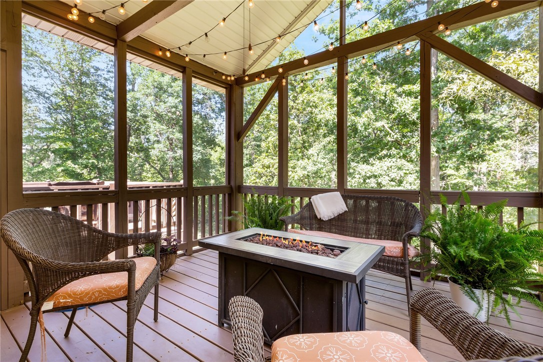 6001 N Mt Vernon Drive