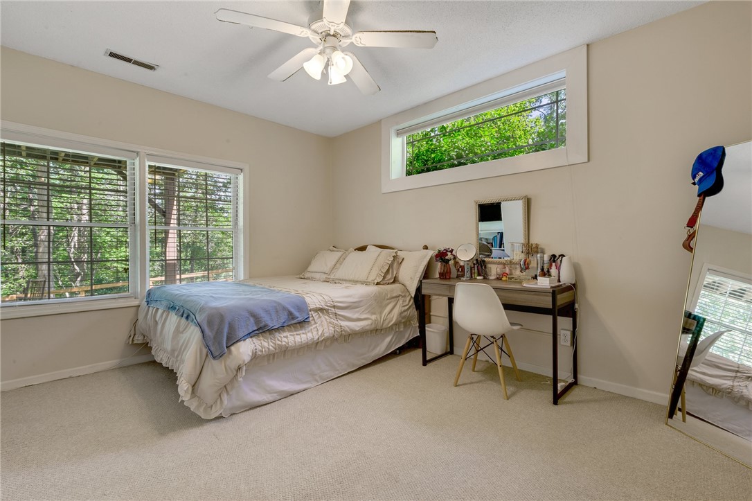 6001 N Mt Vernon Drive