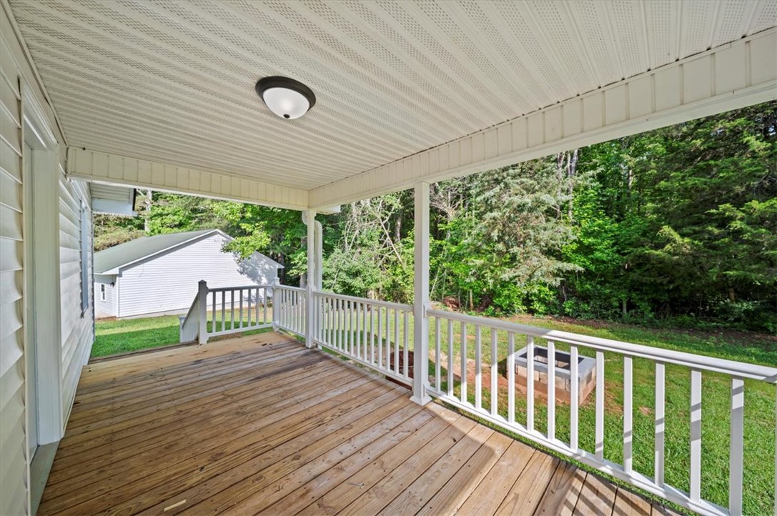 2110 Walhalla Highway