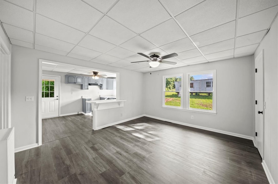 2110 Walhalla Highway