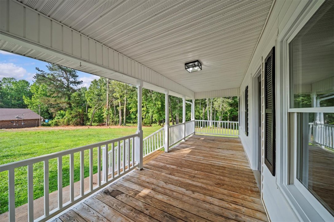 2110 Walhalla Highway