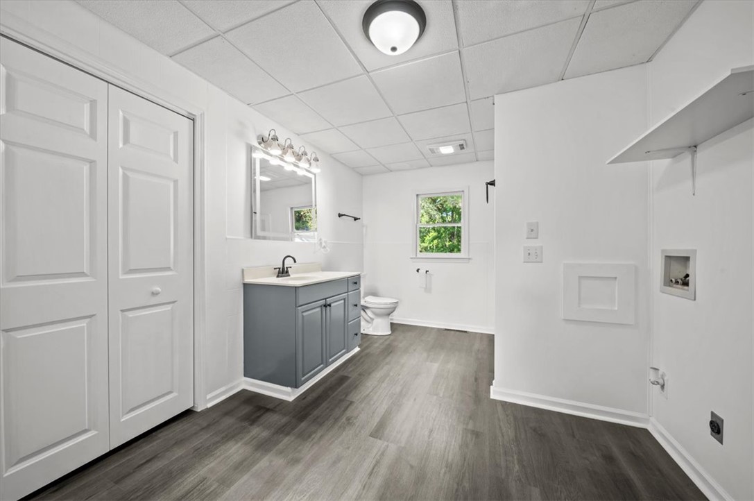 2110 Walhalla Highway