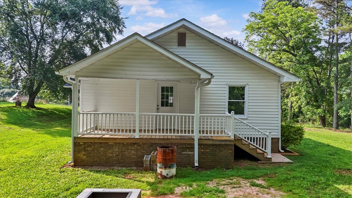 2110 Walhalla Highway