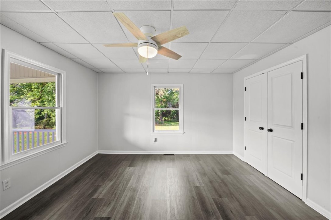 2110 Walhalla Highway