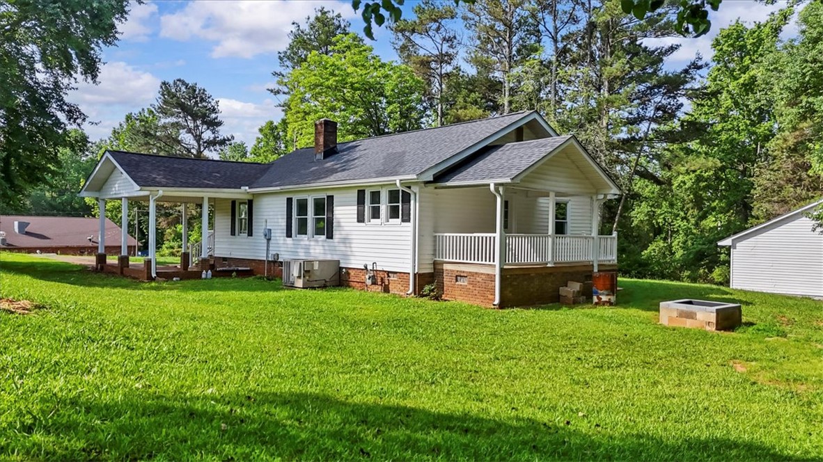 2110 Walhalla Highway