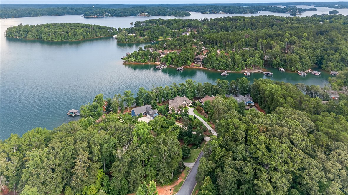 118 Pointe Harbor Drive