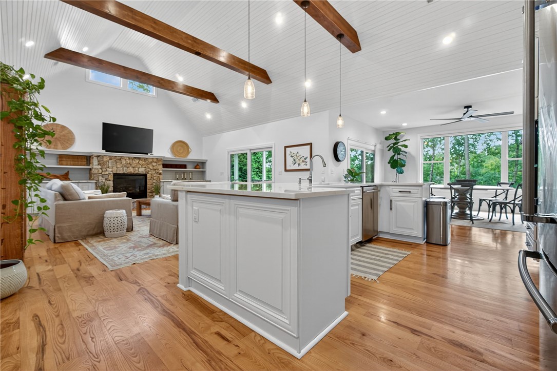 118 Pointe Harbor Drive