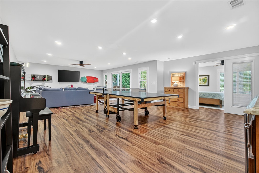 118 Pointe Harbor Drive