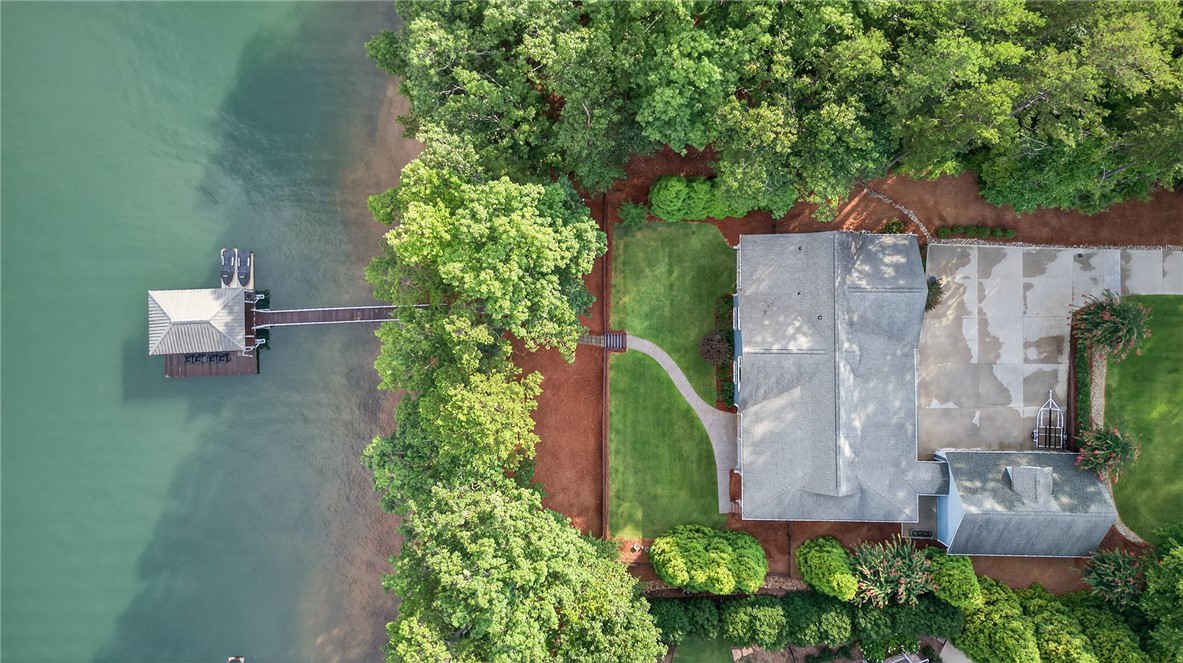 118 Pointe Harbor Drive