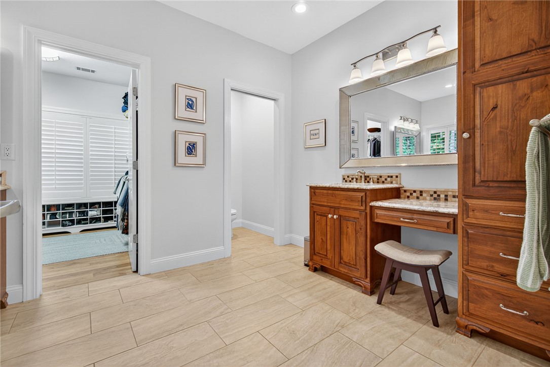 118 Pointe Harbor Drive