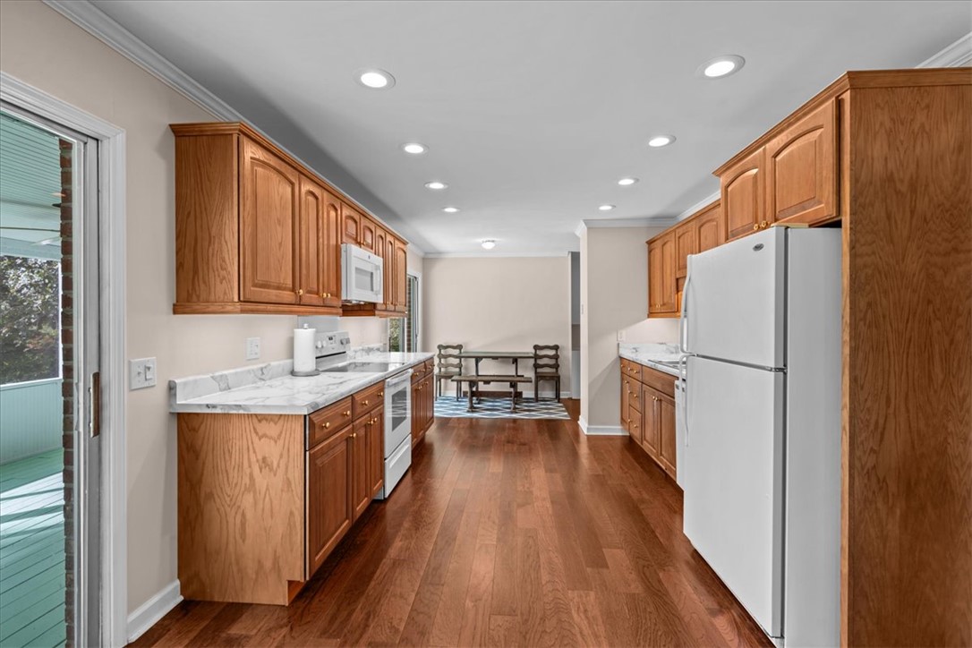 408 Fernwood Drive