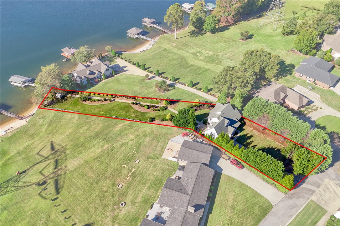 192 Walker Point