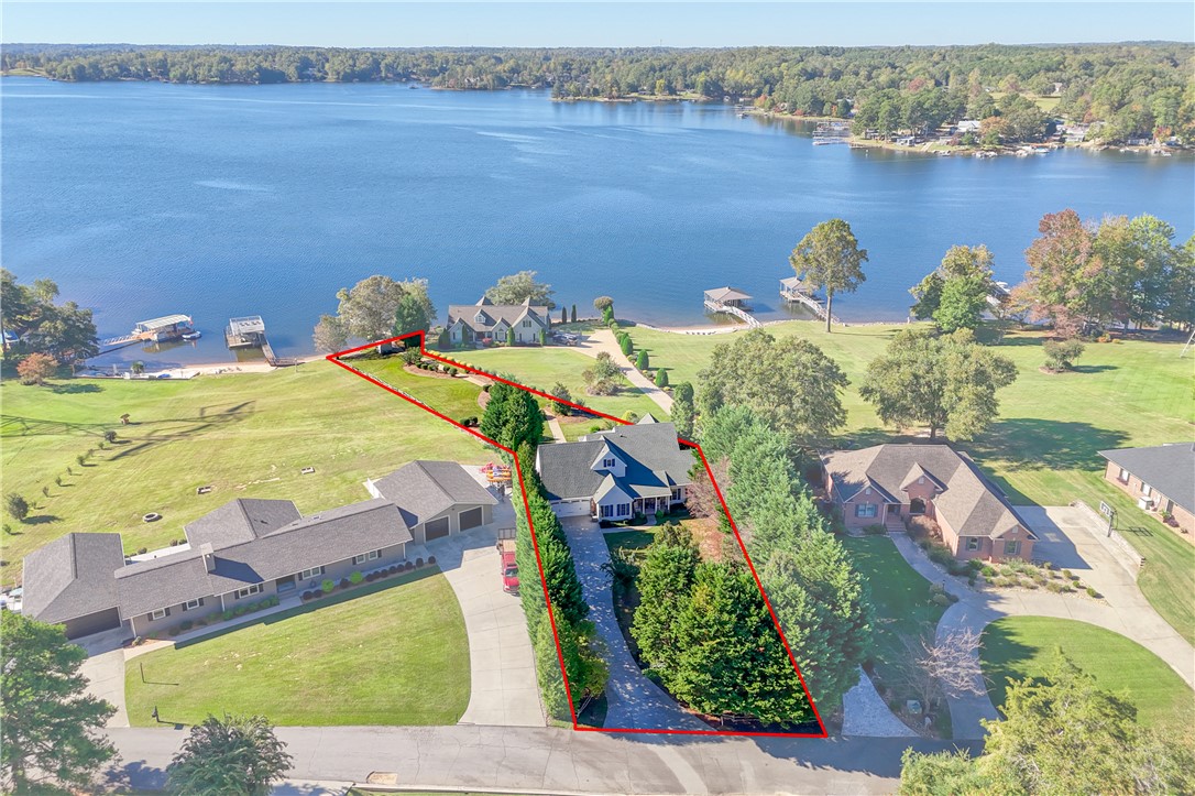 192 Walker Point