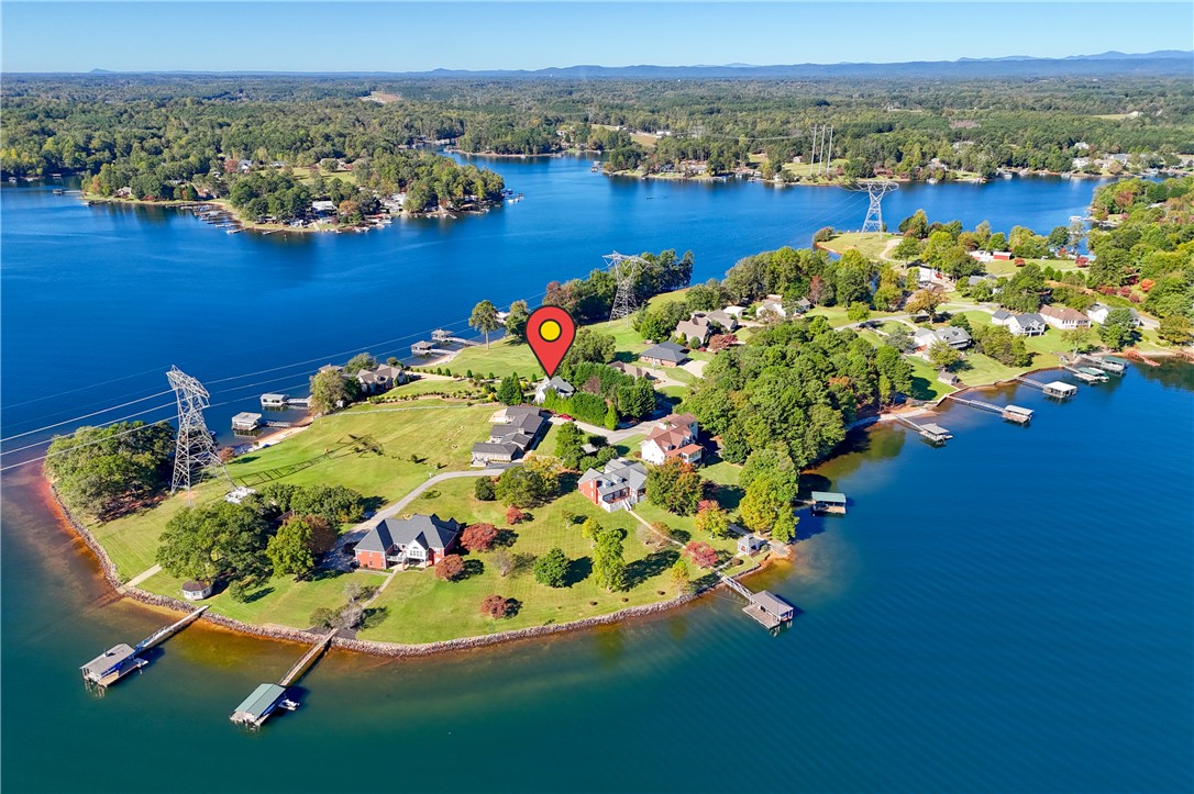 192 Walker Point
