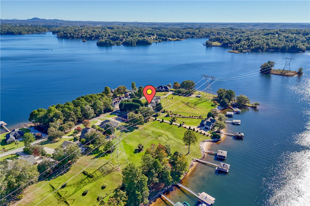 192 Walker Point