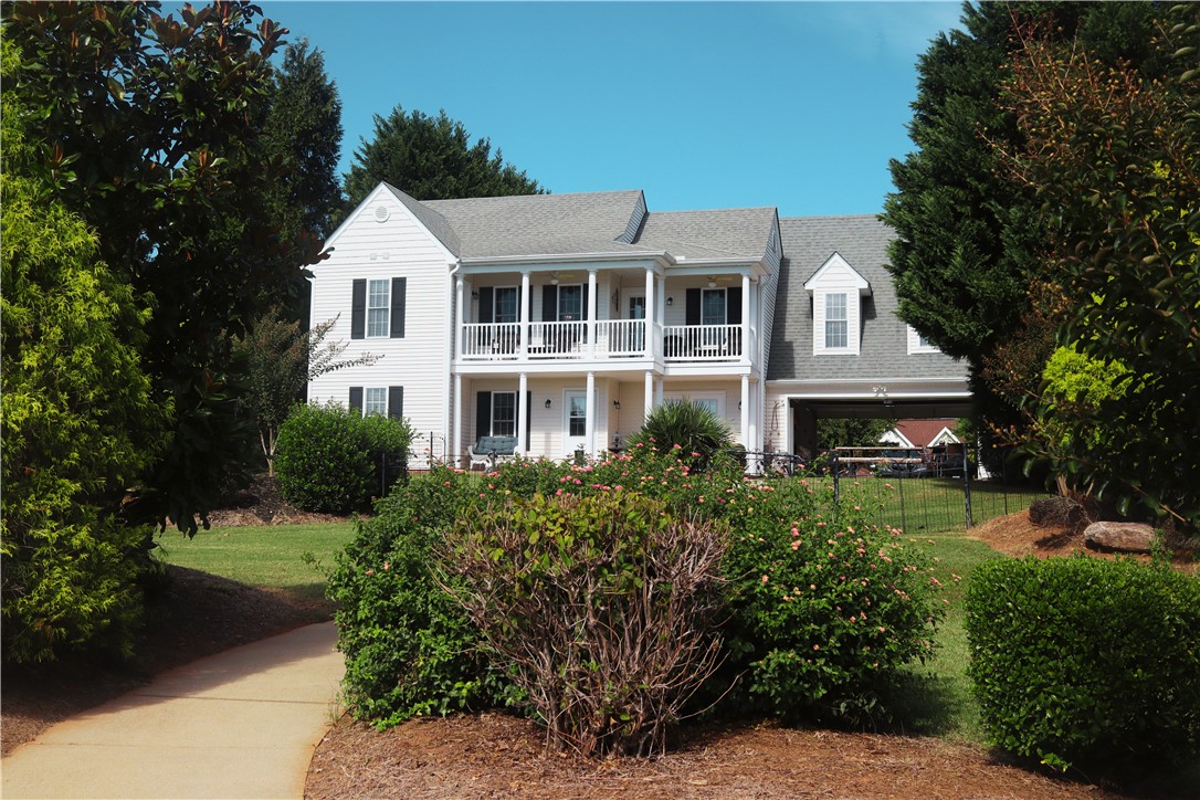 192 Walker Point