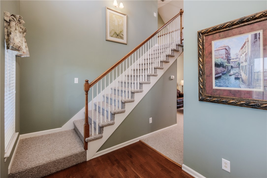 192 Walker Point