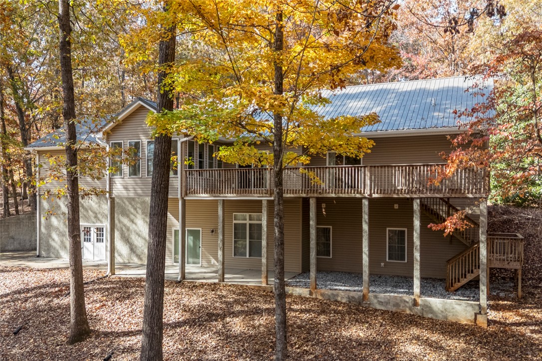 310 Falcons Nest Road