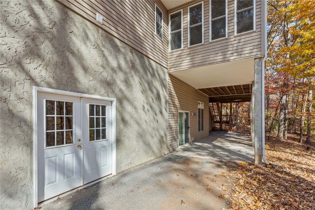 310 Falcons Nest Road