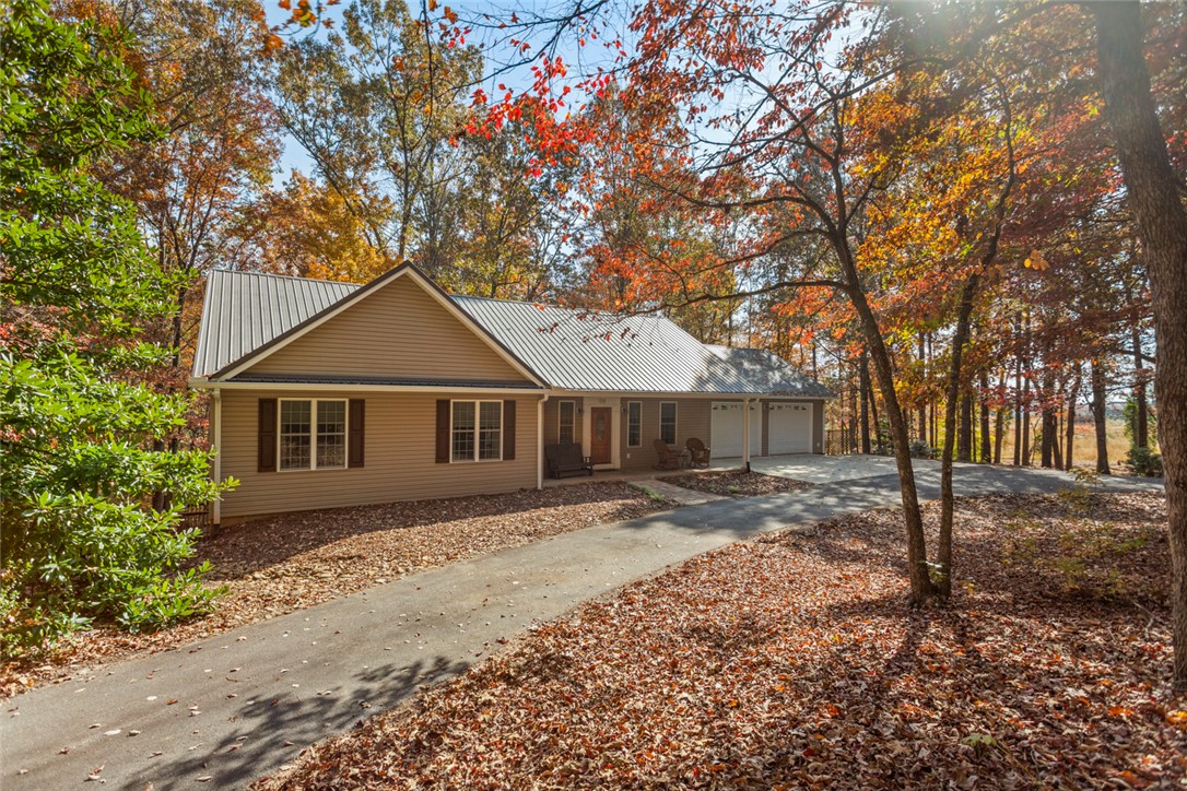 310 Falcons Nest Road