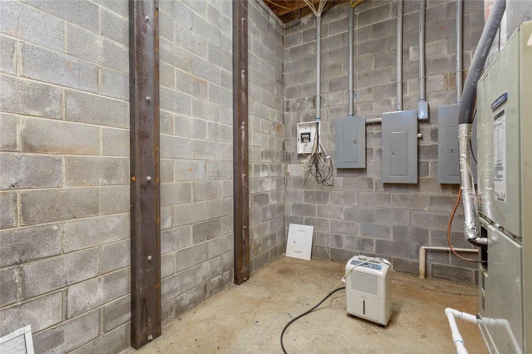 310 Falcons Nest Road