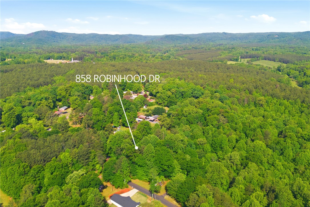 858 Robinhood Drive