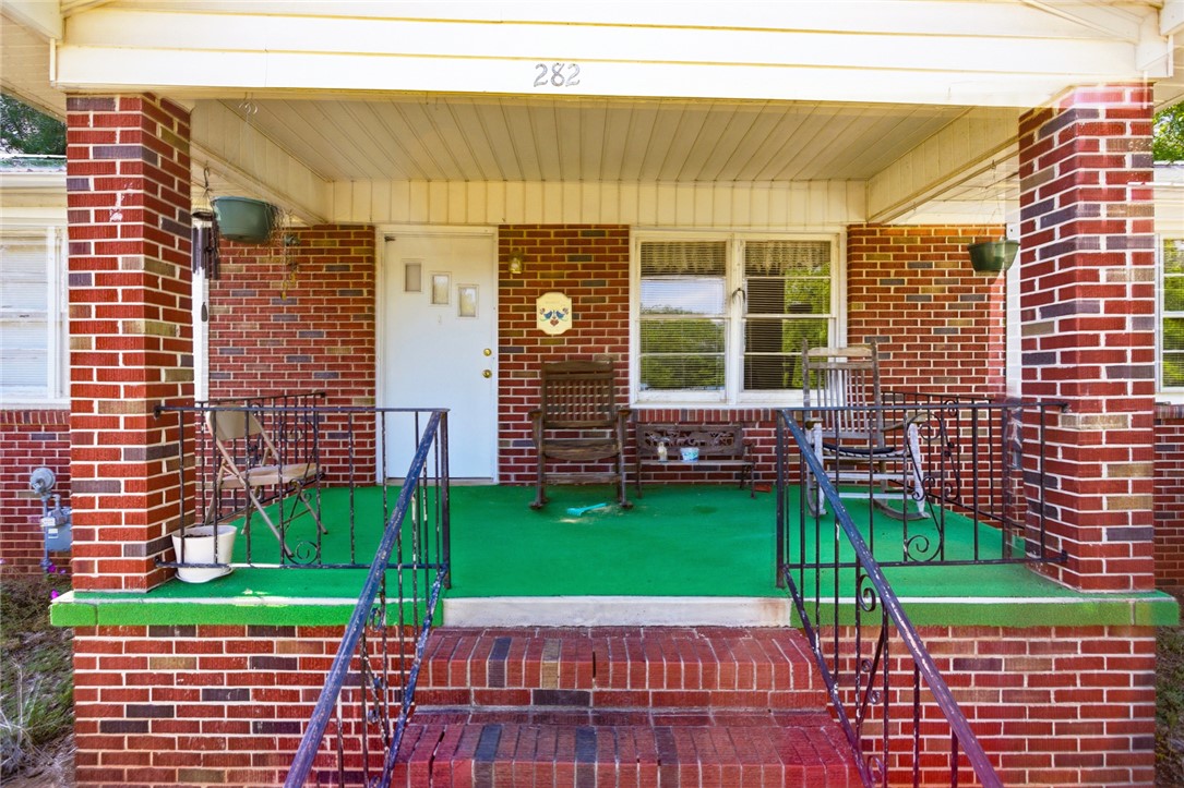 282 W Bennett Road