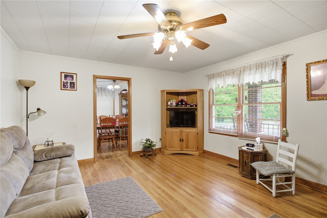 282 W Bennett Road