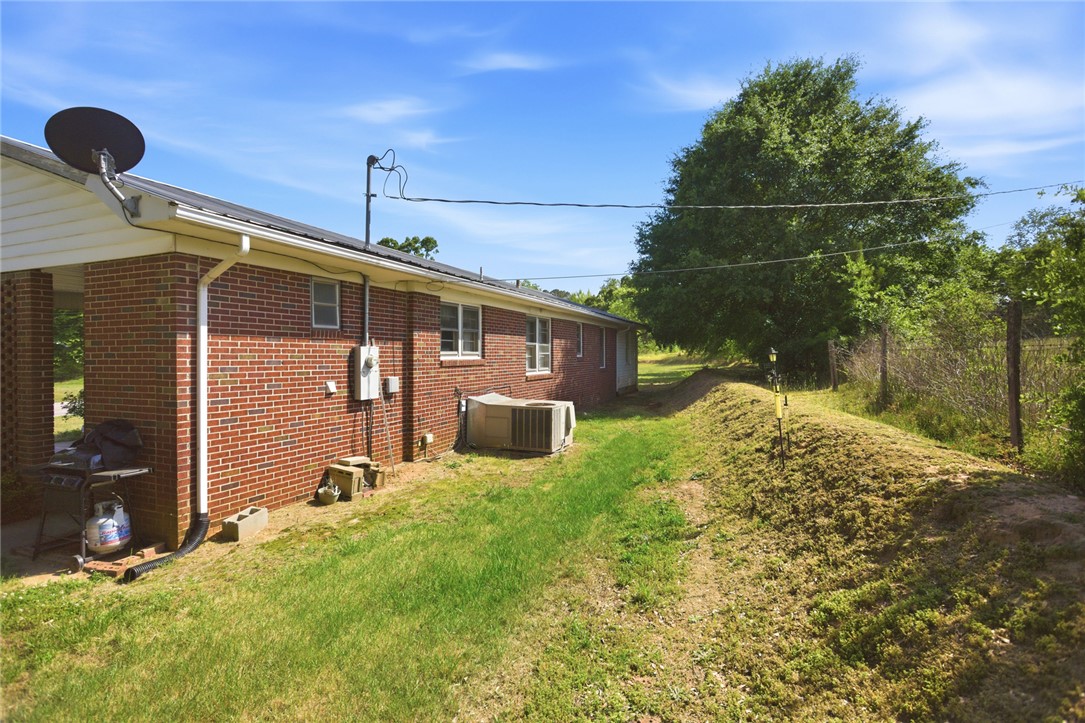 282 W Bennett Road