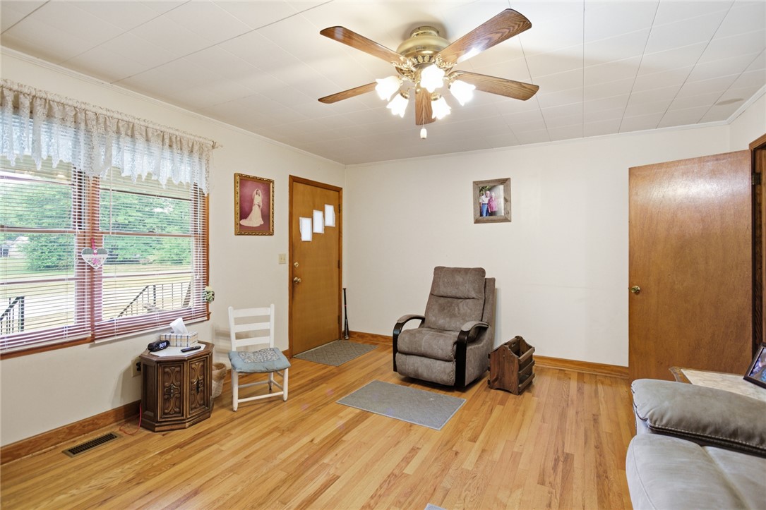 282 W Bennett Road