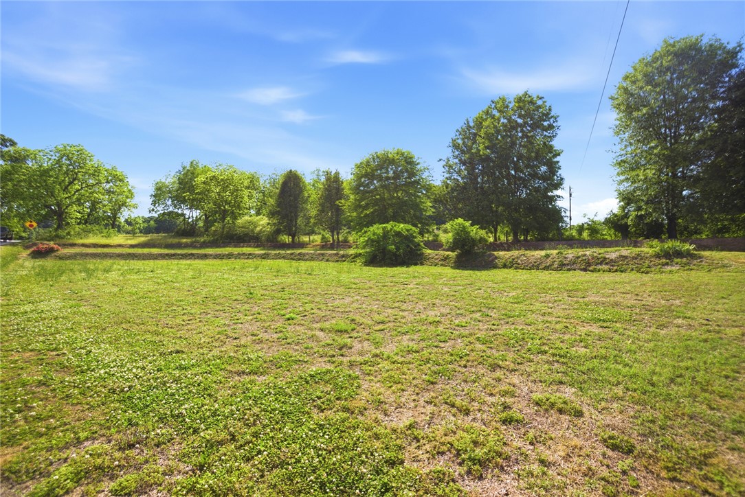 282 W Bennett Road