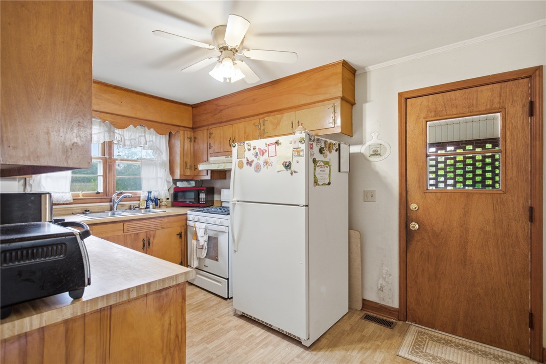 282 W Bennett Road