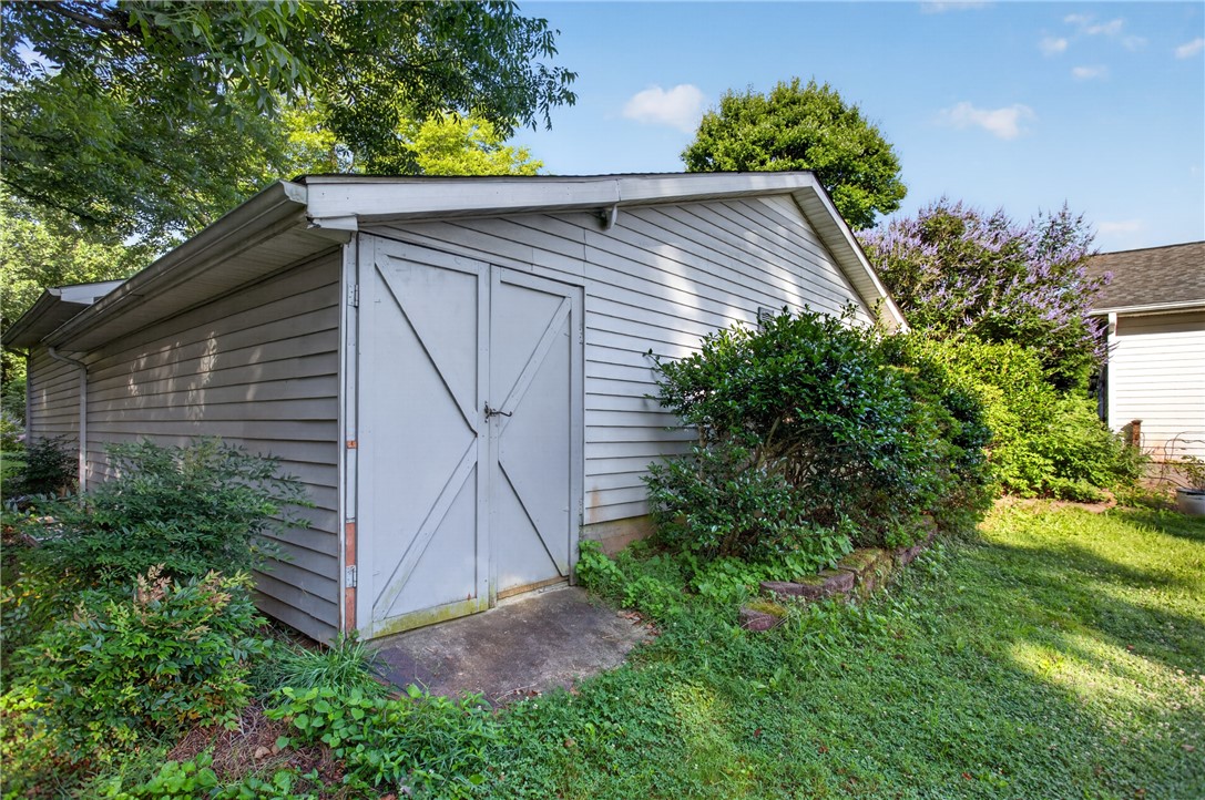 103 Dorsey Lane