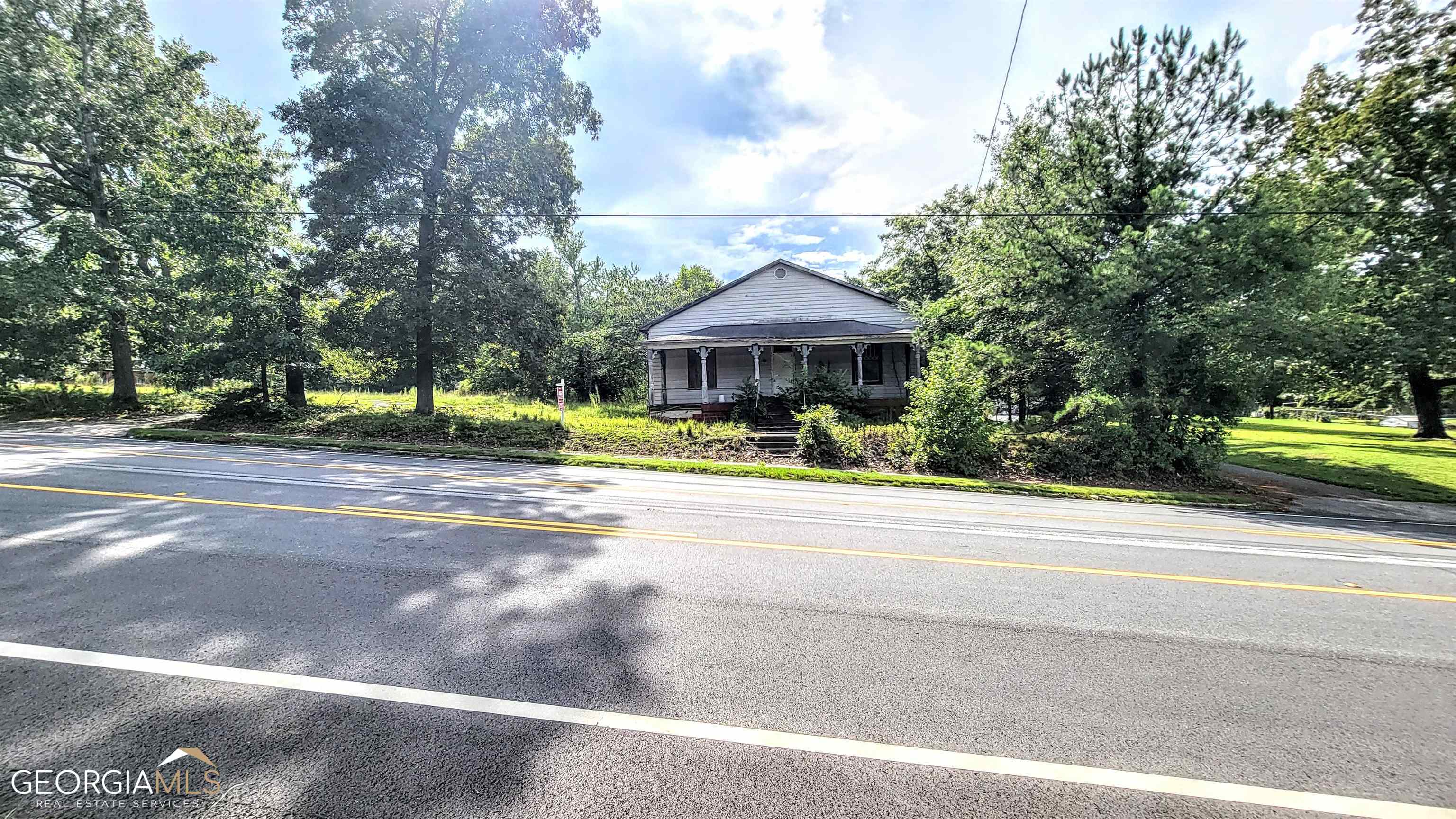 3693 Whitehouse Parkway