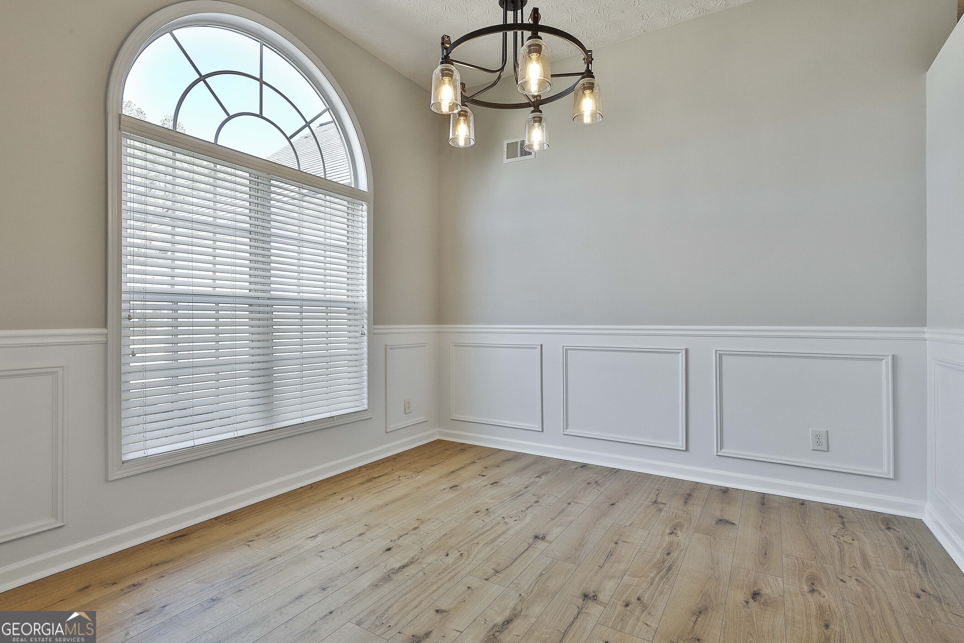 208 Lake Cove Approach