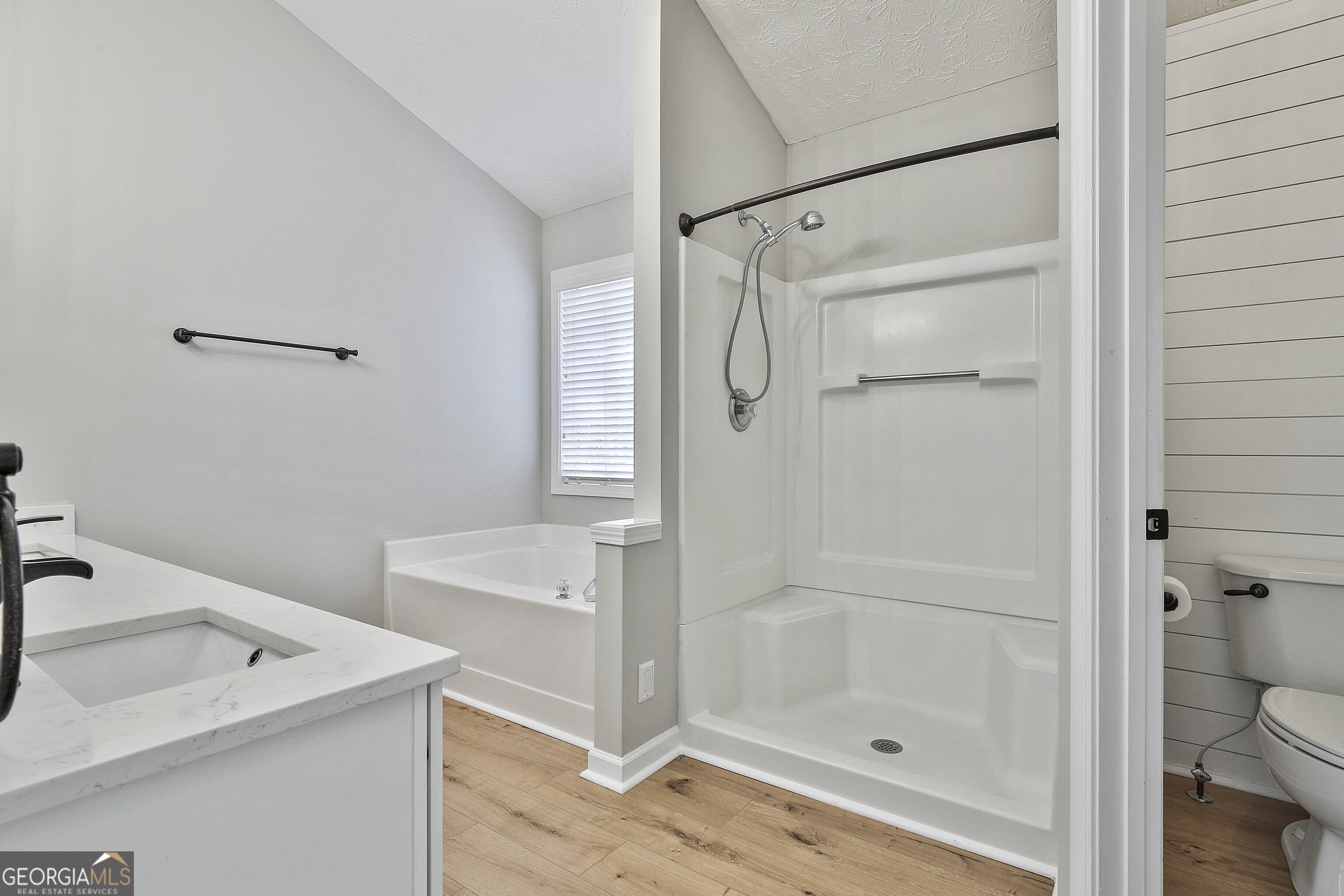 208 Lake Cove Approach