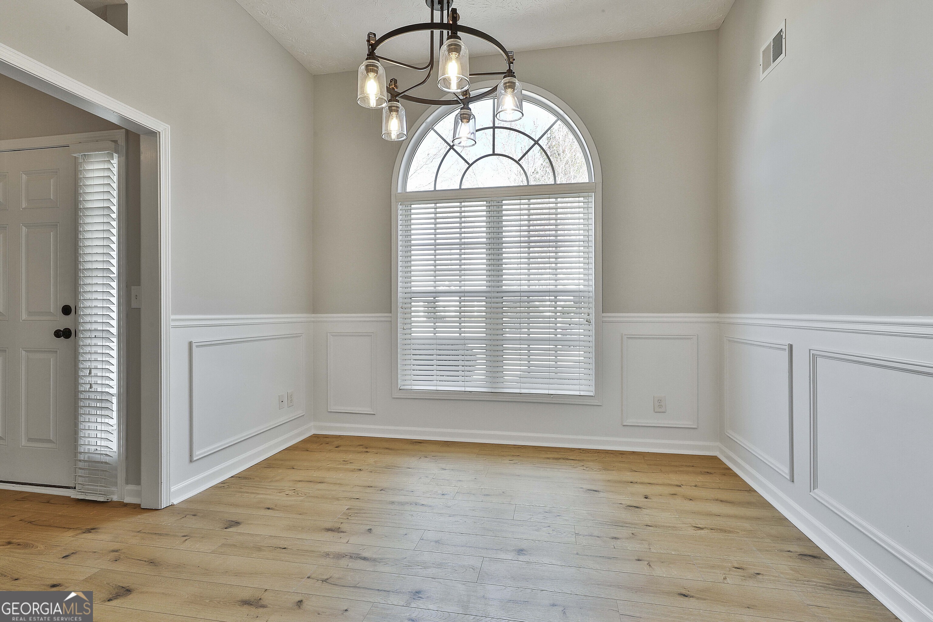 208 Lake Cove Approach