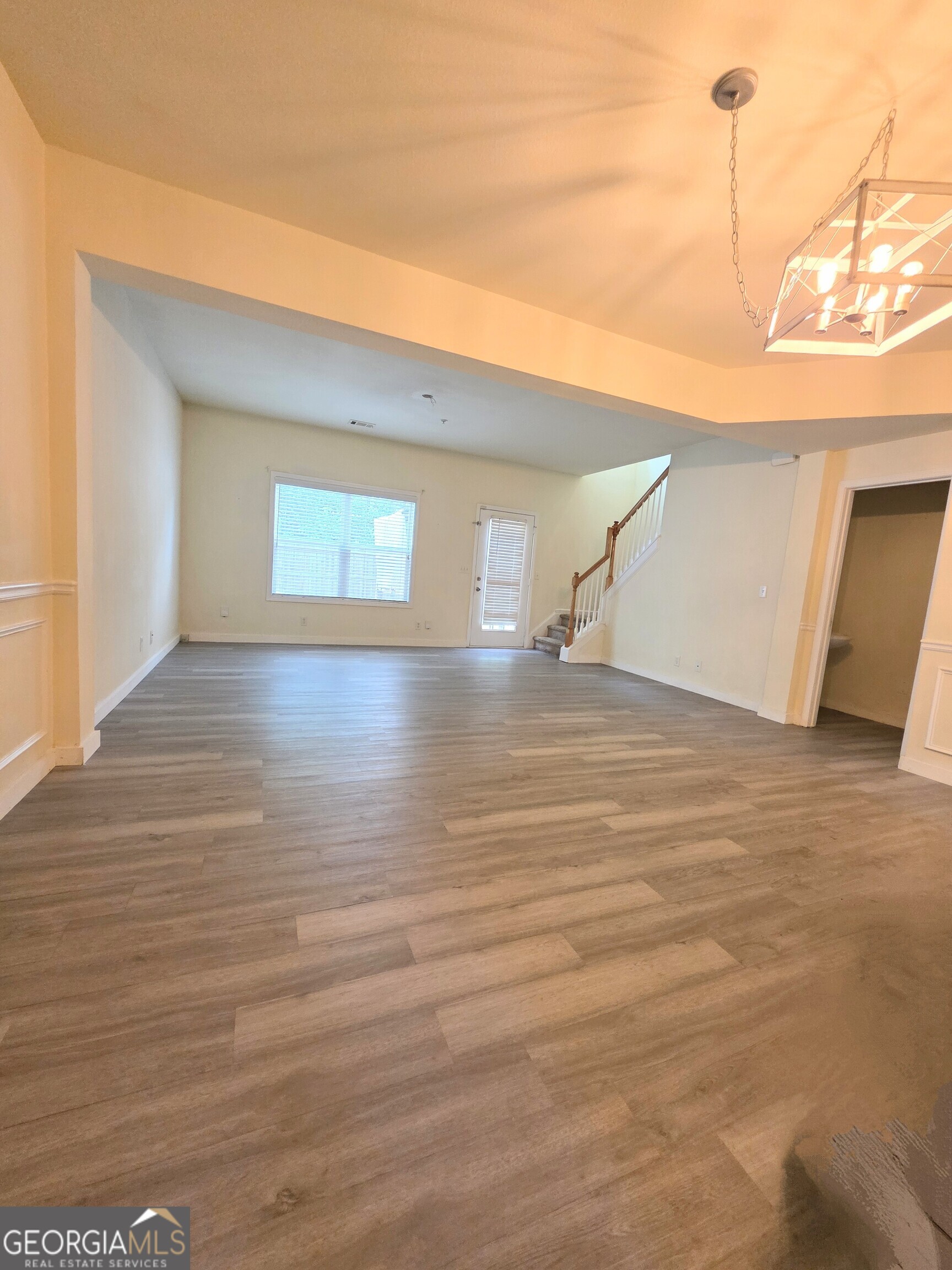 207 Granite Way