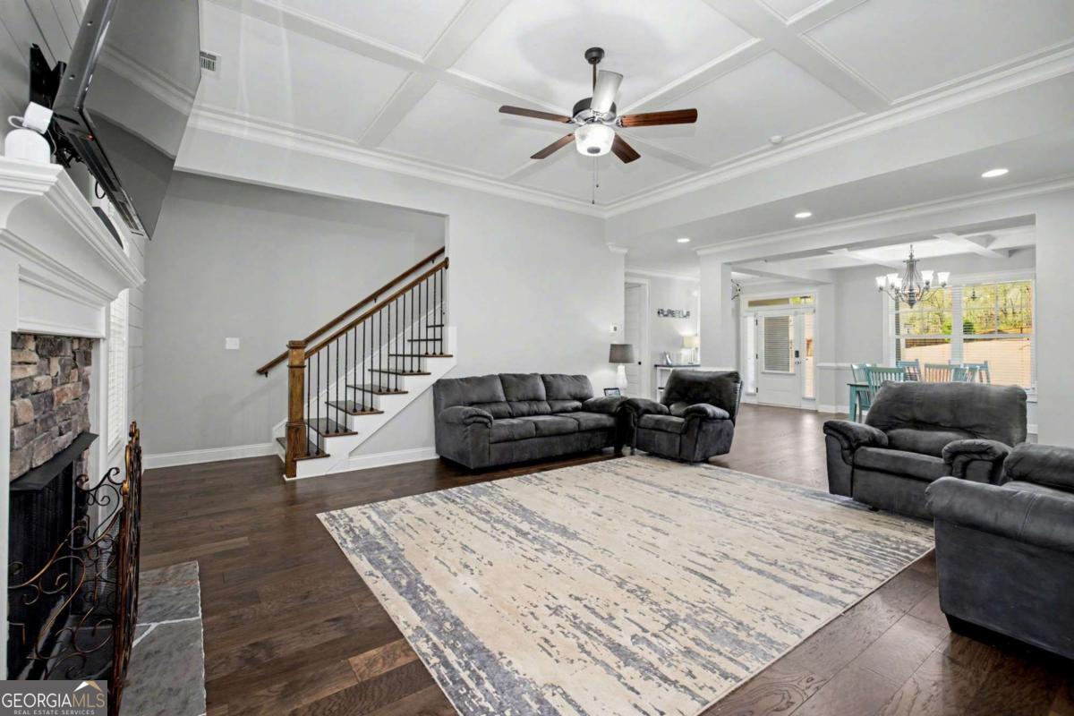 92 Gordon Oaks Way